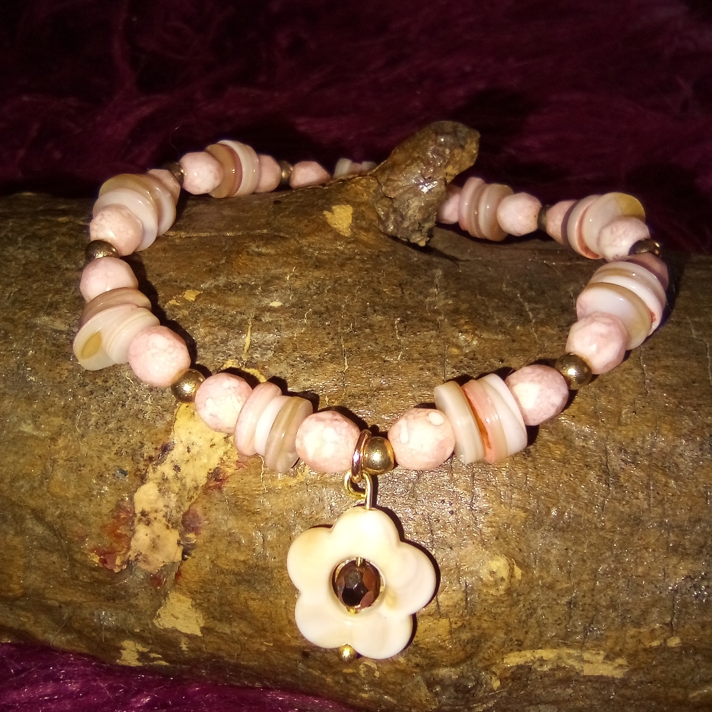Bb: Bracelet Of Pink Jasper And Shell With Gold Ball Spacers
